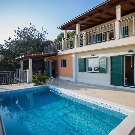 Villa Anastasia Villa *